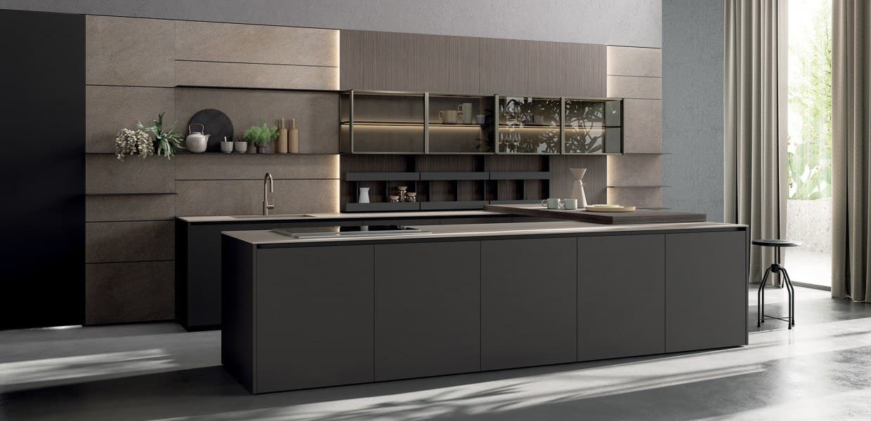 Island kitchen with dark fronts and open wooden shelving